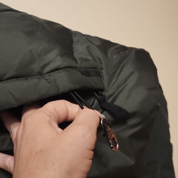 BLACK STRUCTURE VEST - Picture 3 of 6